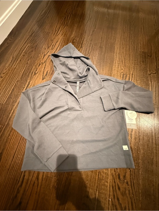 Vuori Tops - Vuori Lightweight Gray Waffle Hoodie